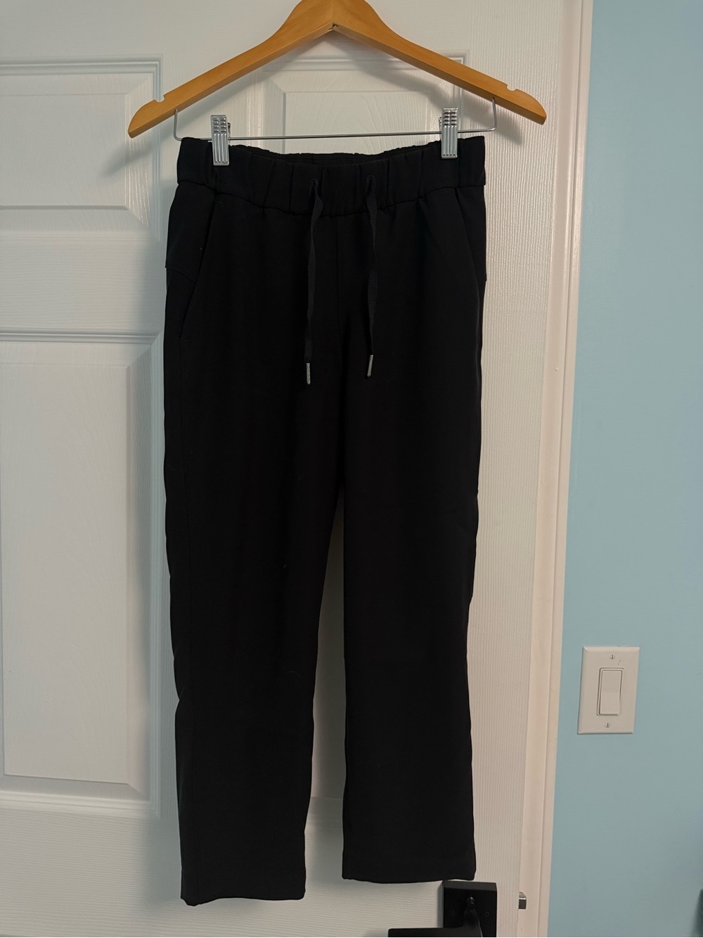 lululemon athletica Women's Black Pull-On Jogger Pants